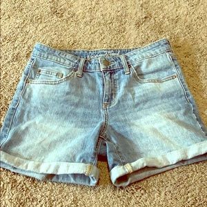 Universal thread light wash jean shorts
